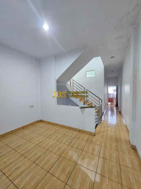 dijual ruko gudang kantor jalan danau lau kawar