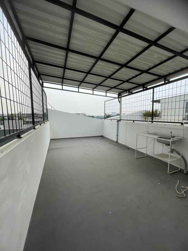 dijual ruko gudang kantor jl aries utama rt 13 rw 3