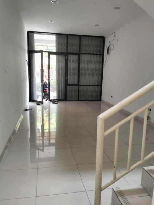 dijual ruko gudang kantor jl aries utama rt 13 rw 3