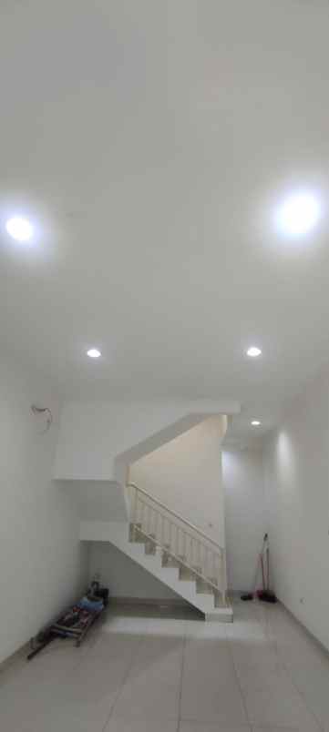 dijual ruko gudang kantor jl aries utama rt 13 rw 3