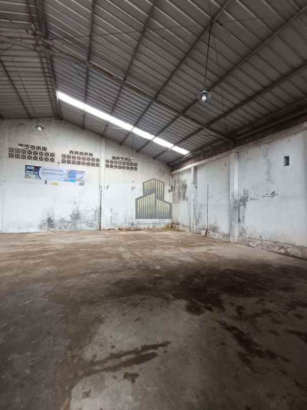 dijual ruko gudang kantor manyaran