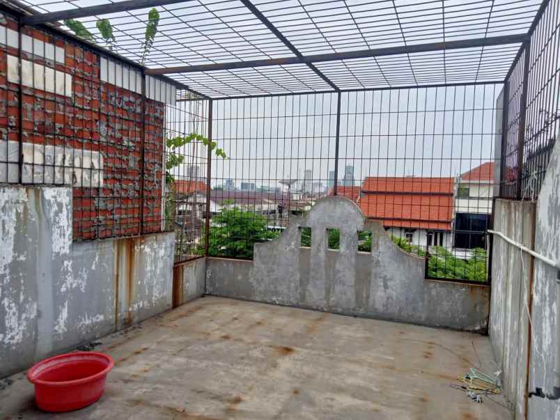 dijual ruko gudang kantor pasar kembang sawahan surabaya