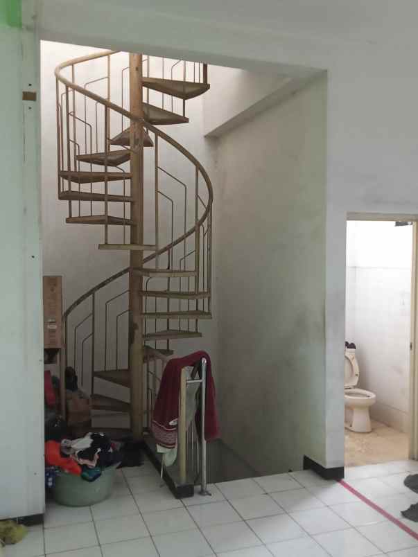 dijual ruko gudang kantor pasar kembang sawahan surabaya