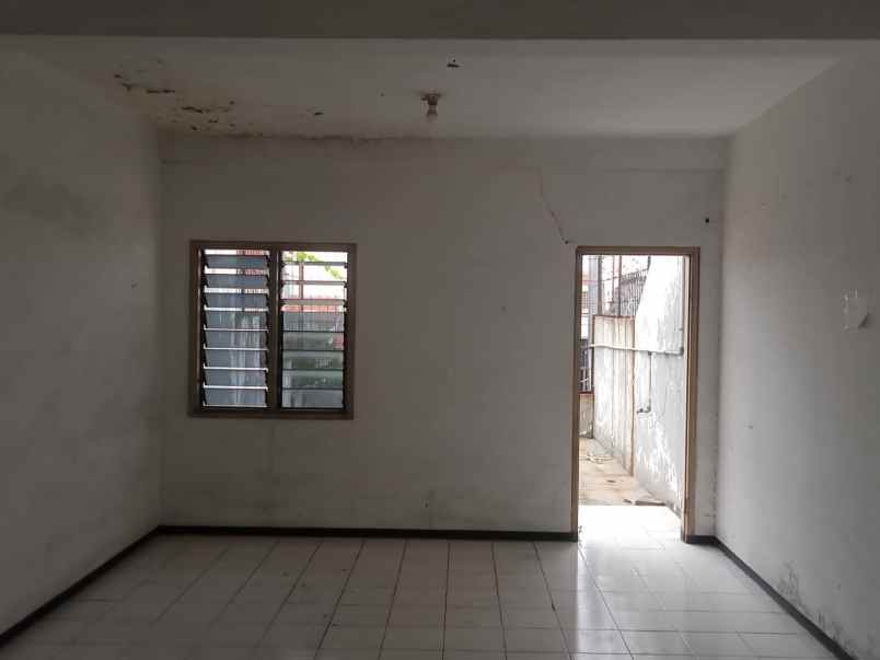 dijual ruko gudang kantor pasar kembang sawahan surabaya