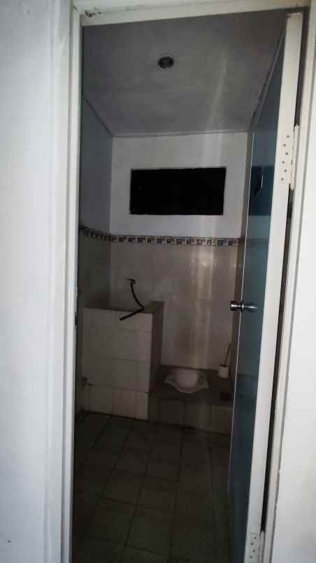 dijual rumah 2 lantai di tengah kota denpasar
