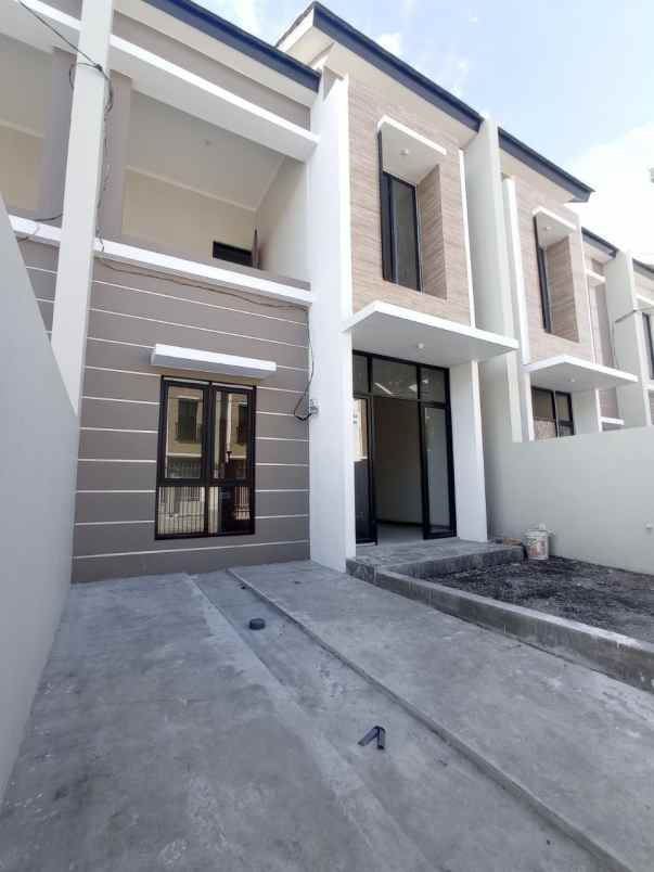dijual rumah alana wisma indah surabaya