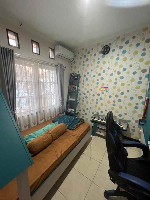 dijual rumah antapani
