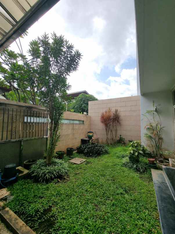 dijual rumah araya galaxy bumi permai