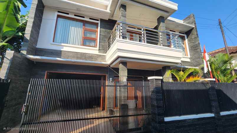 dijual rumah arcamanik