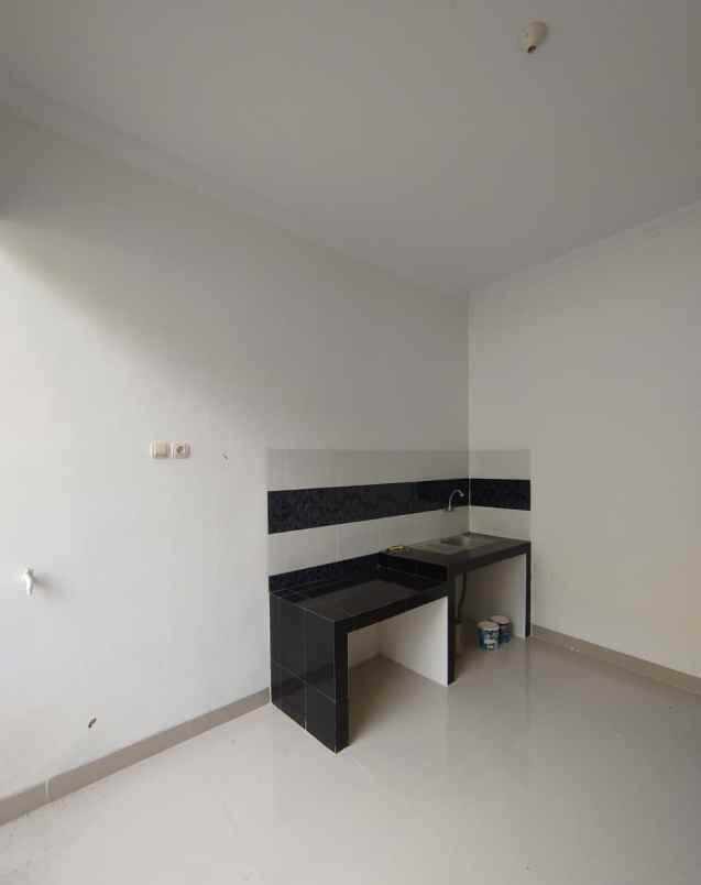 dijual rumah balecatur