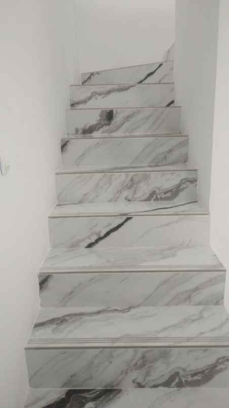 dijual rumah baru bagus dekat mall pesona scuare depok