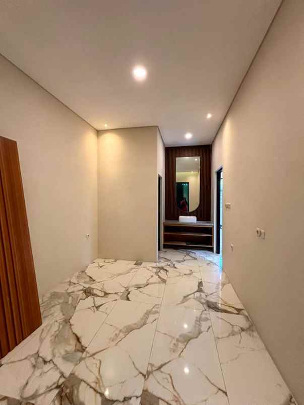 dijual rumah baru lokasi perumahan pakis dekat bandara