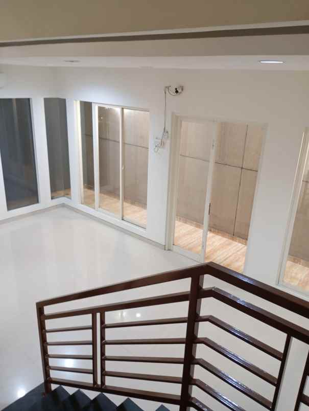 dijual rumah bavarian village