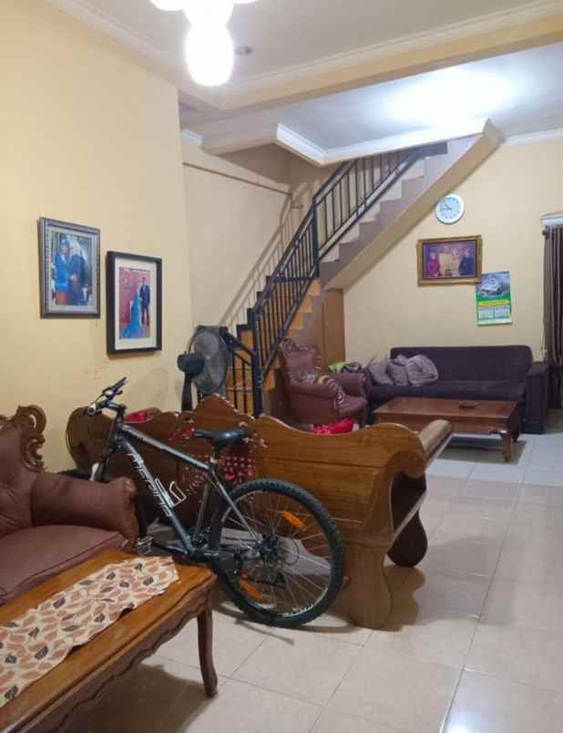 dijual rumah bebas banjir di taman narogong bekasi