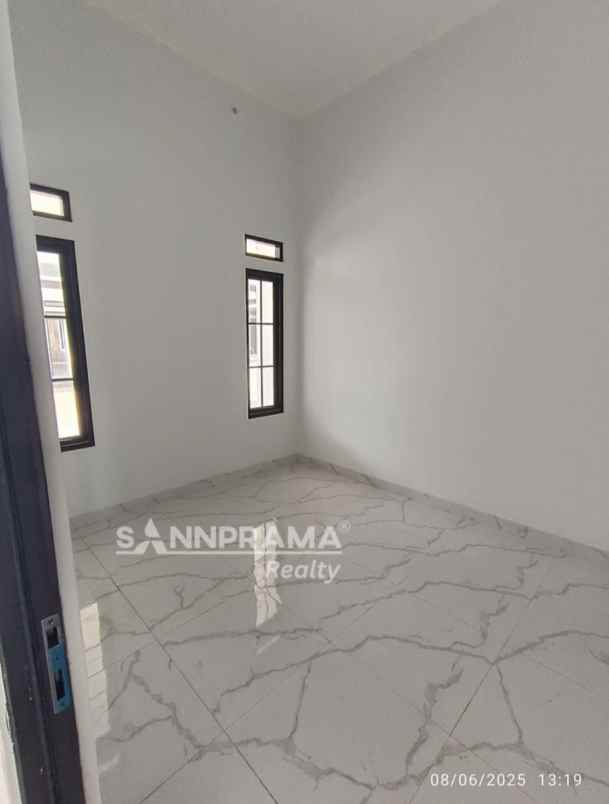 dijual rumah bedahan sawangan depok