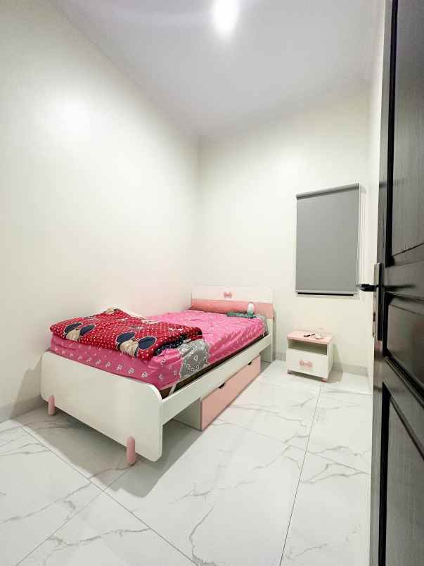 dijual rumah bintara