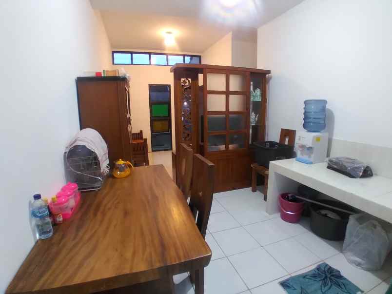 dijual rumah bsb village