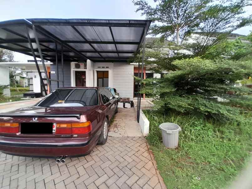 dijual rumah bsb village