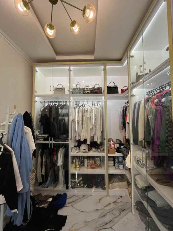 dijual rumah bu gegerkalong bandung utara