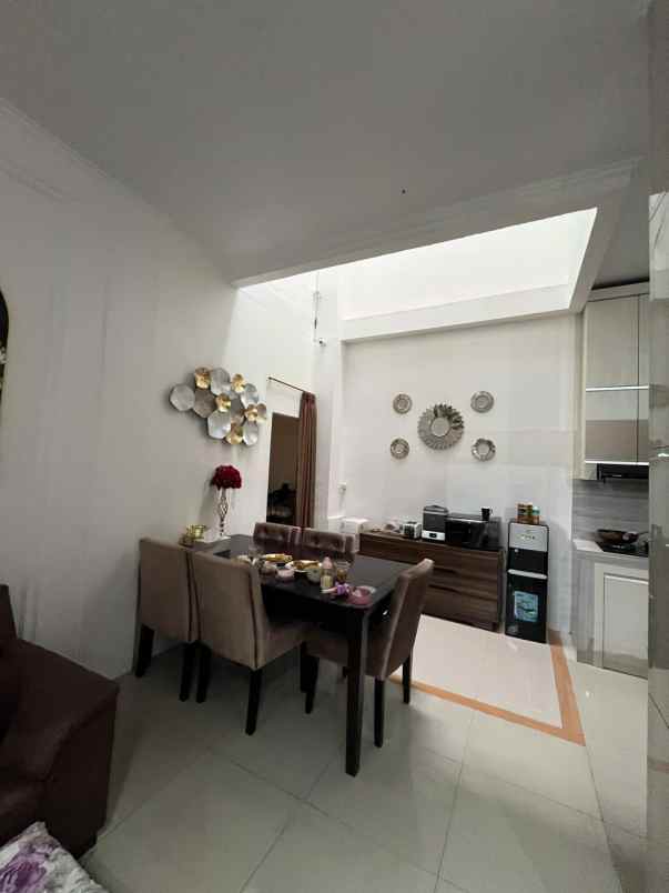 dijual rumah bu gegerkalong bandung utara