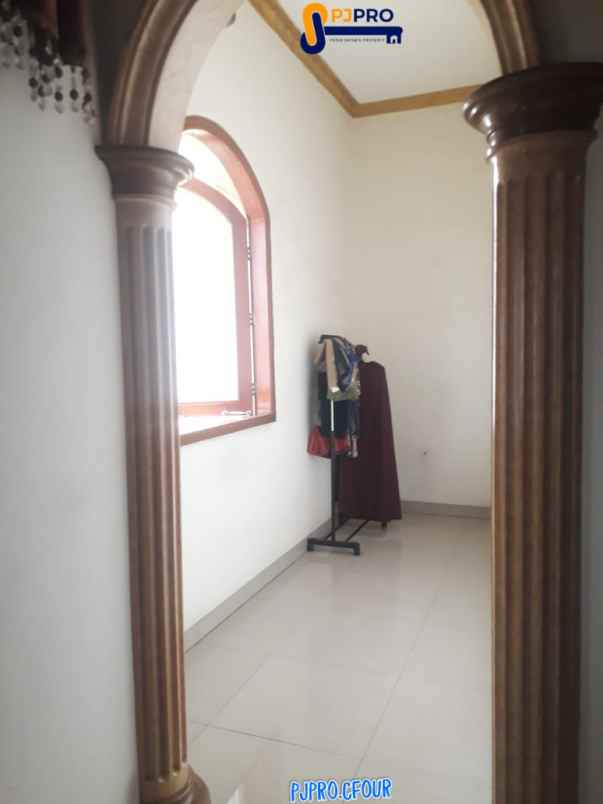 dijual rumah cantik 3 lantai bulak kapal bekasi timur