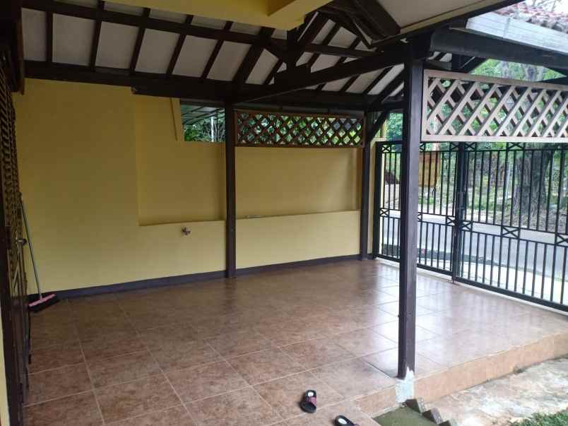 dijual rumah cantik di cipinang indah