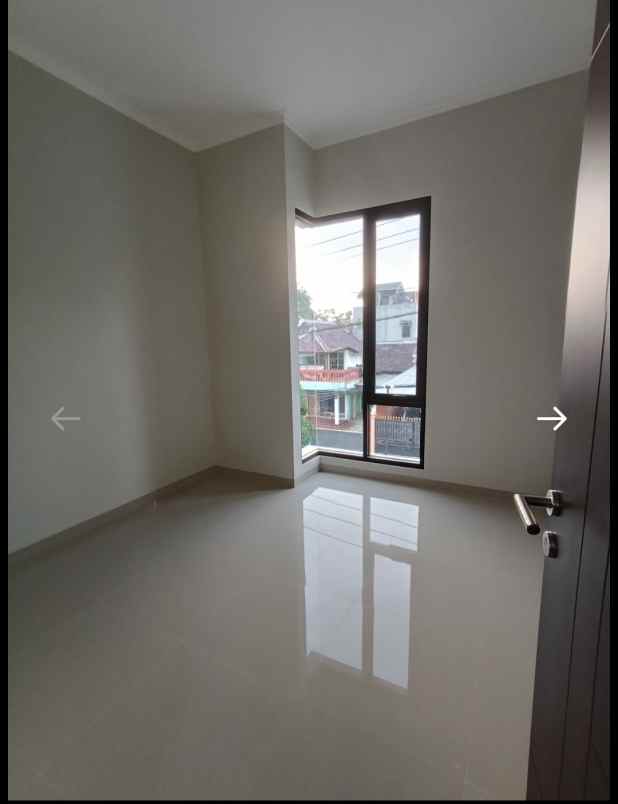 dijual rumah cihanjuang