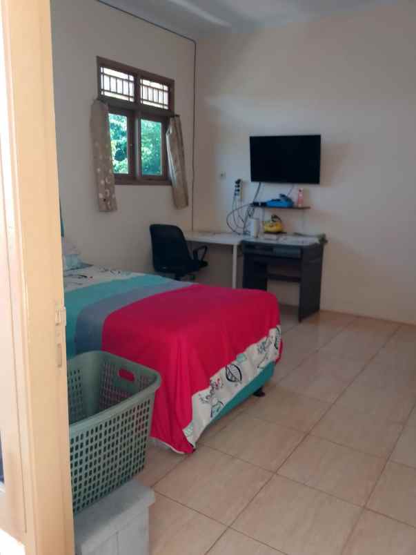 dijual rumah ciherang depok