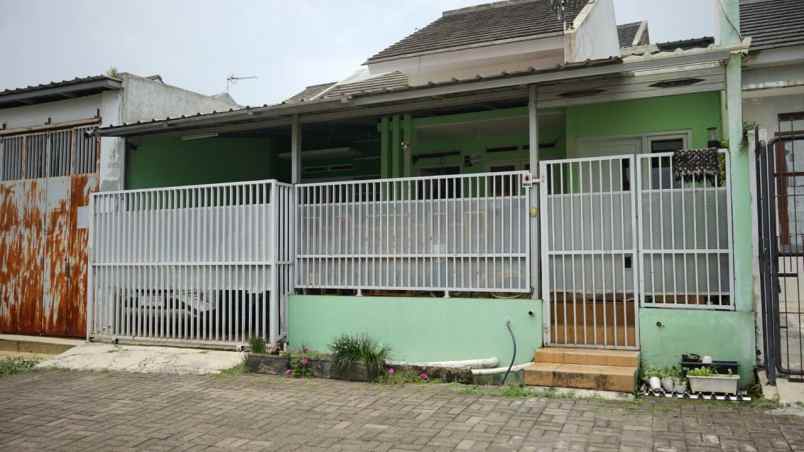 dijual rumah cilame