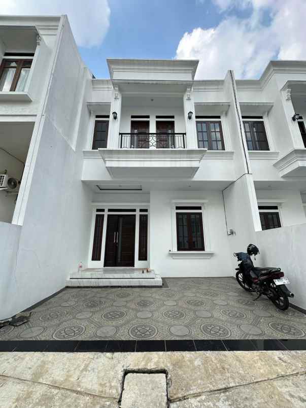 dijual rumah cilandak jakarta selatan