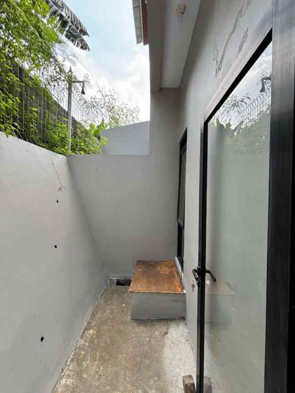 dijual rumah cinangka pondok cabe golf