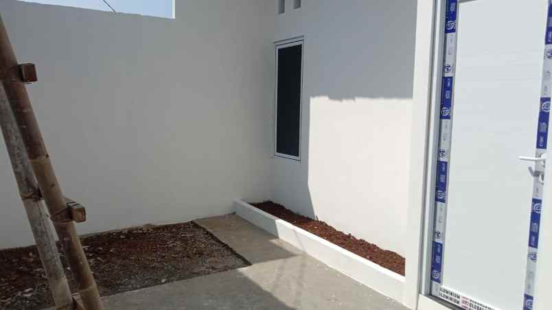 dijual rumah cipayung depok