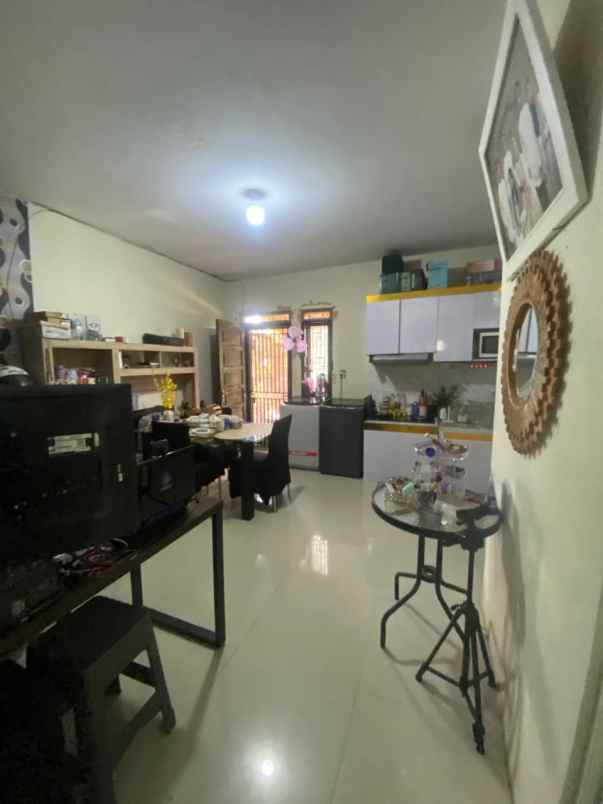 dijual rumah cisaranten kulon permata