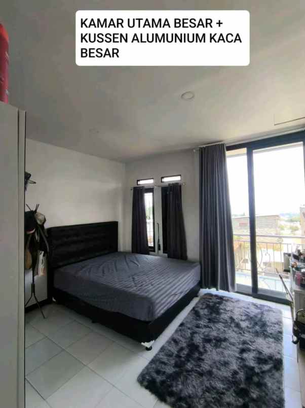 dijual rumah cisasawi cihanjuang