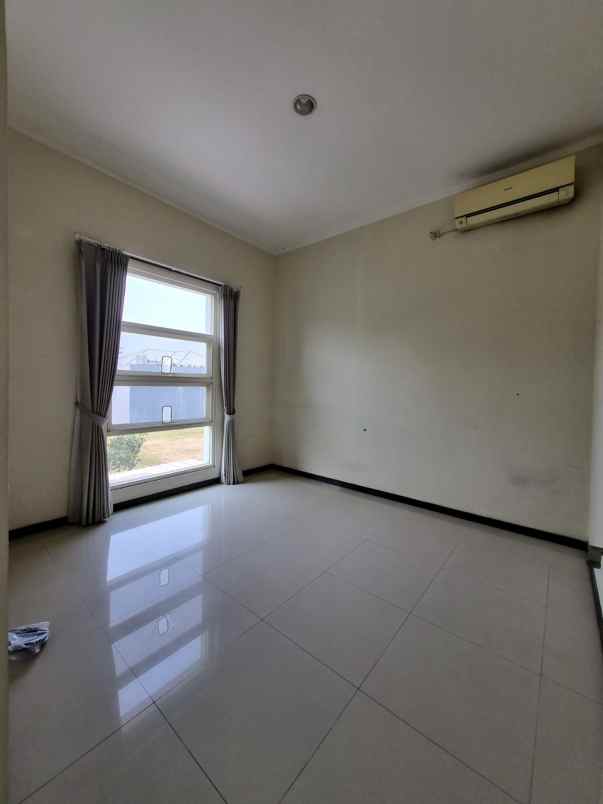 dijual rumah citraland surabaya