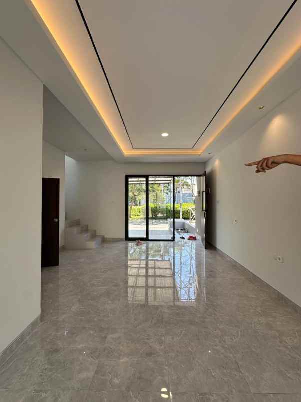 dijual rumah citraland the greenlake