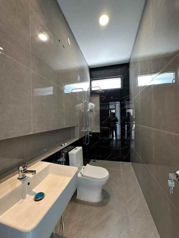 dijual rumah citraland the greenlake