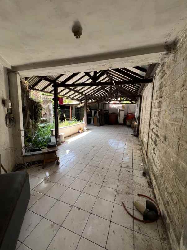 dijual rumah ciwaruga