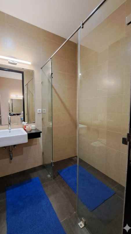 dijual rumah cluster asia tropis kota