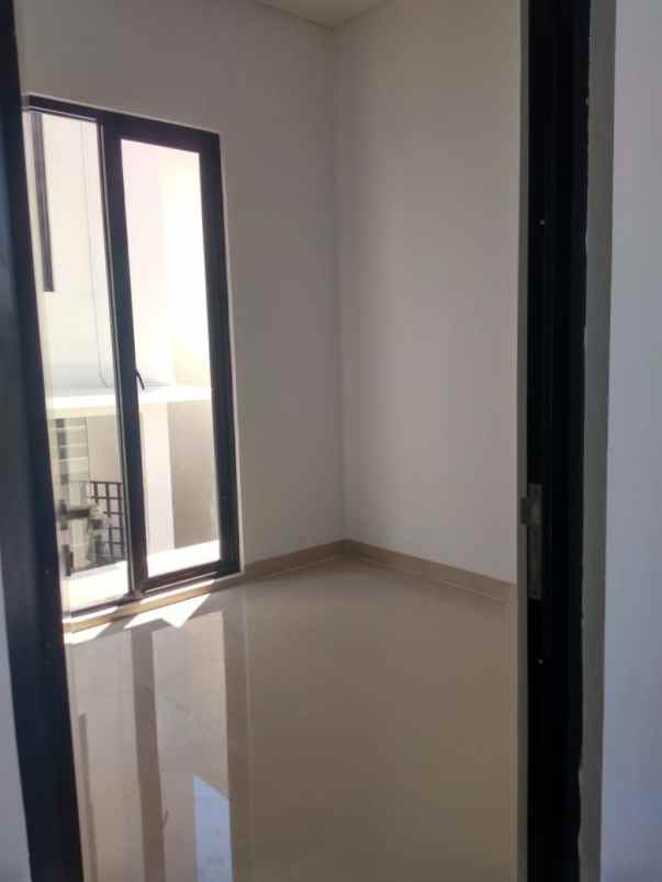 dijual rumah cluster bandung city light