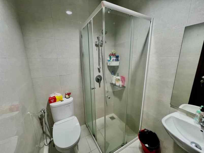 dijual rumah cluster california pik 2
