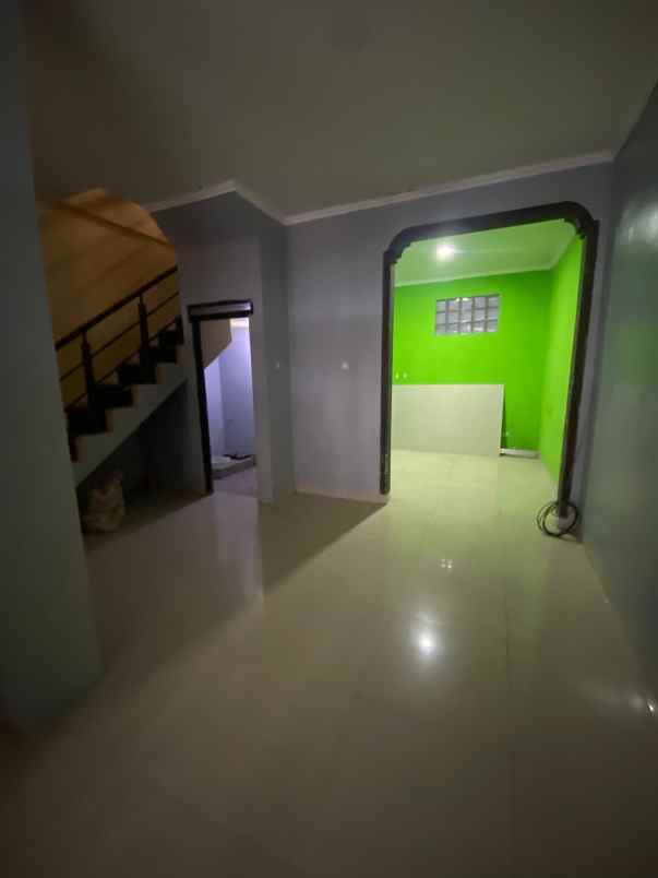 dijual rumah cluster edelweis