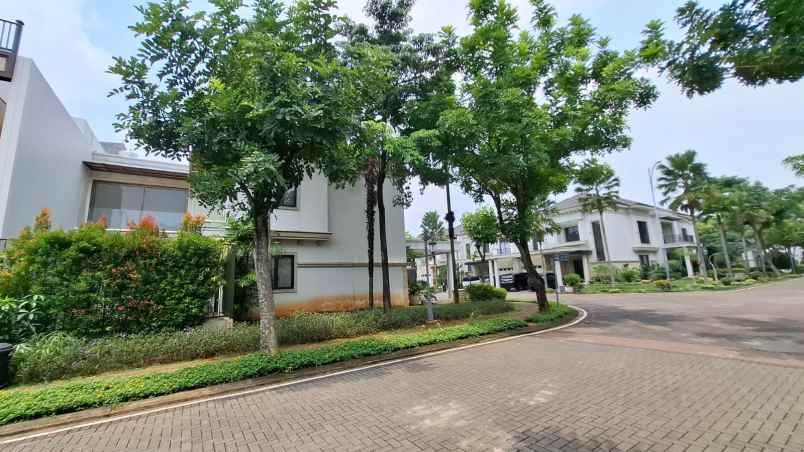 dijual rumah cluster jadeite