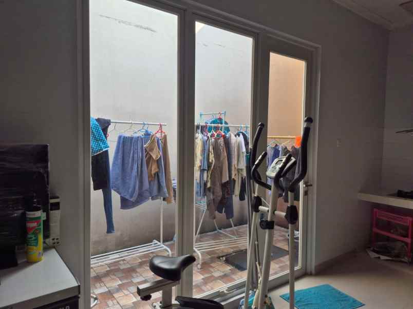 dijual rumah cluster lotus summarecon