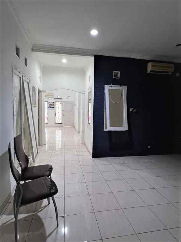 dijual rumah cluster taman sari