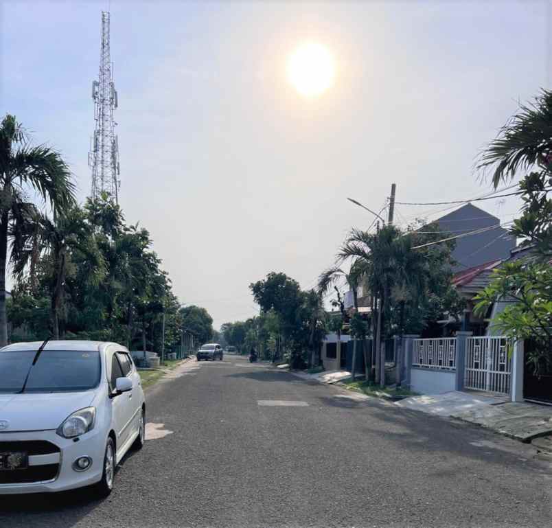 dijual rumah cluster taman sari