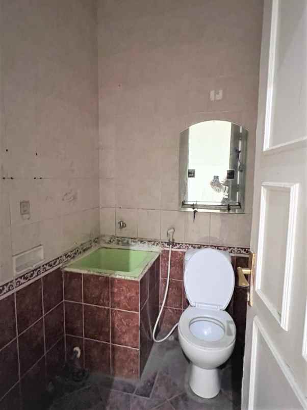 dijual rumah cluster taman sari