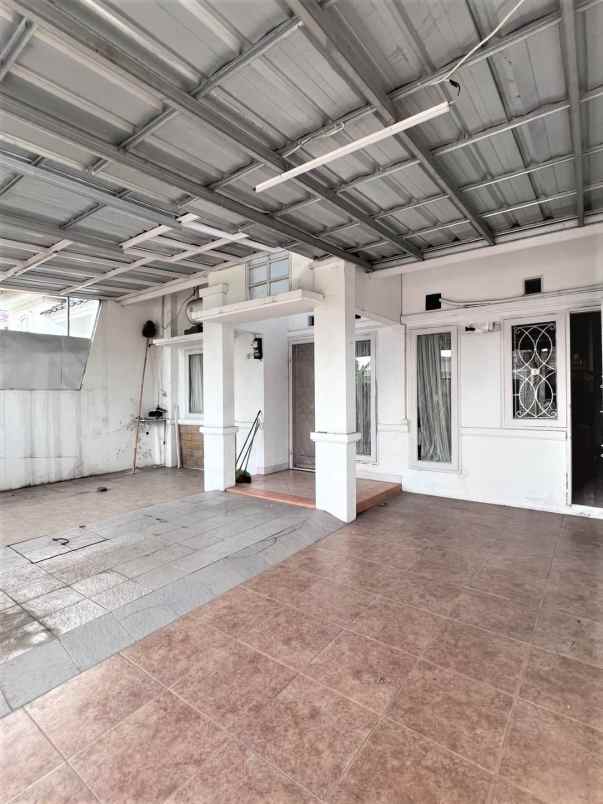 dijual rumah cluster taman sari