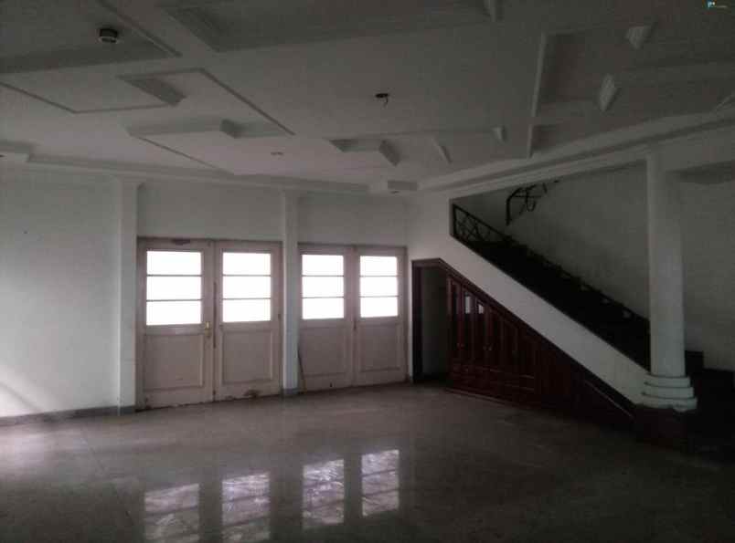 dijual rumah dago bandung