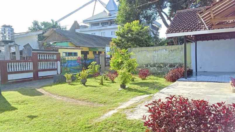 dijual rumah dan tanah
